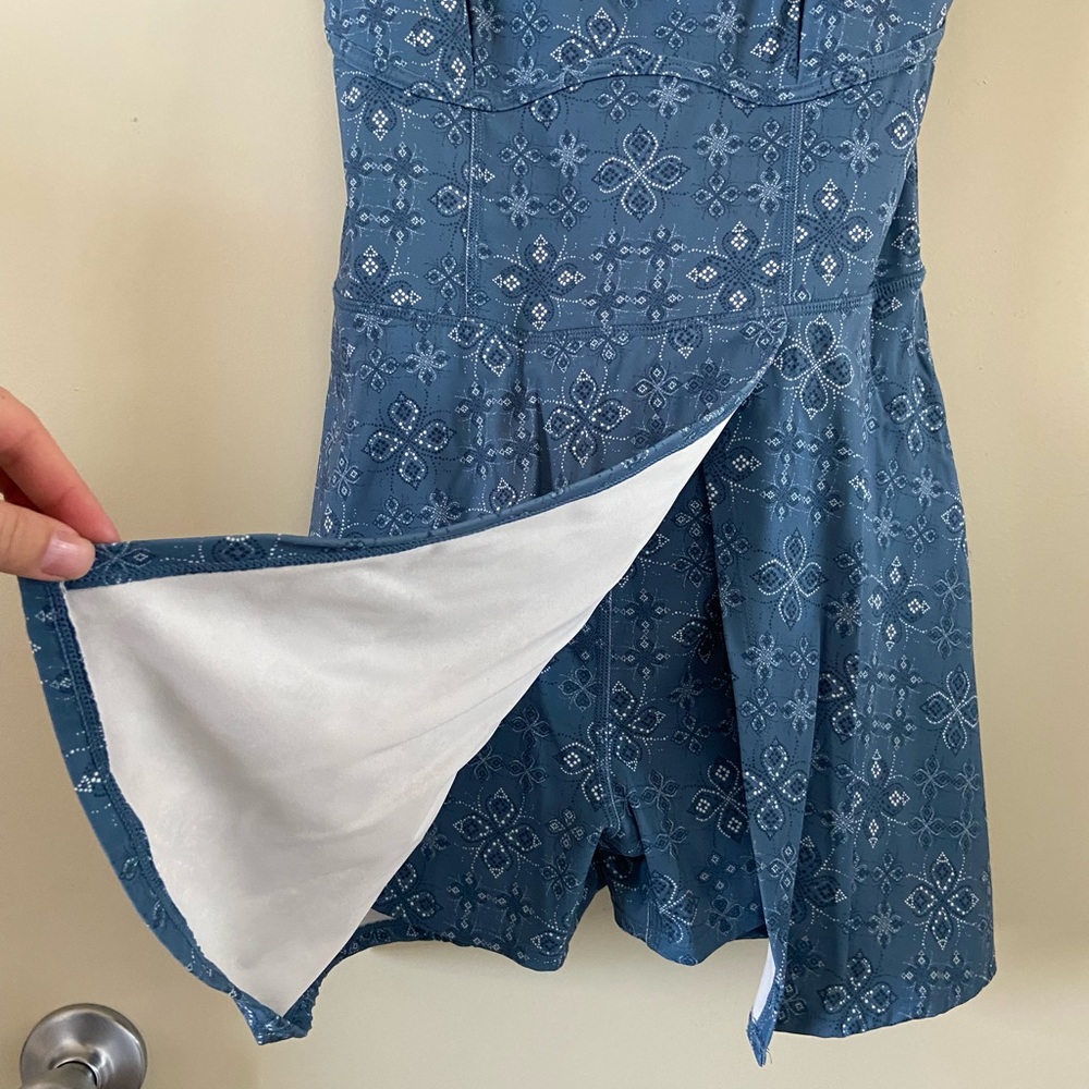 Athletic Blue Patterned Dress - image 3